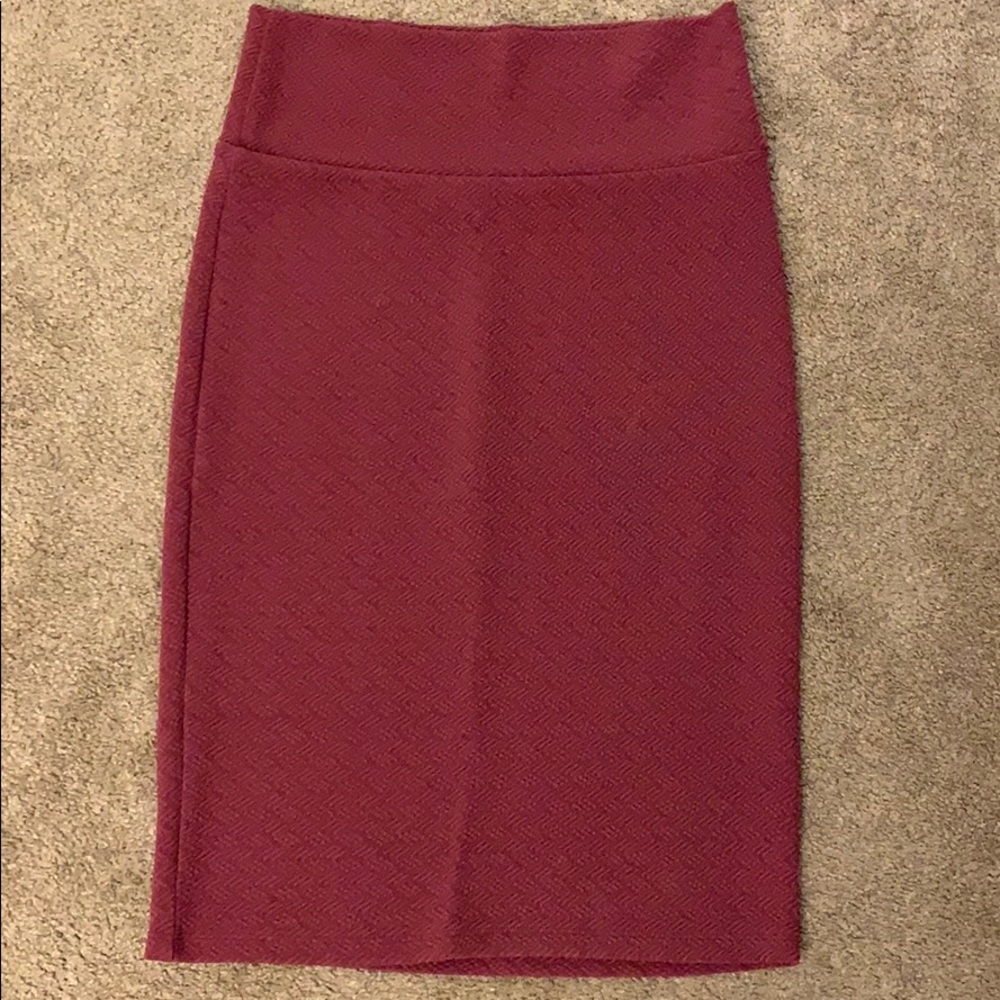 NWOT LuLaRoe dark red Cassie skirt